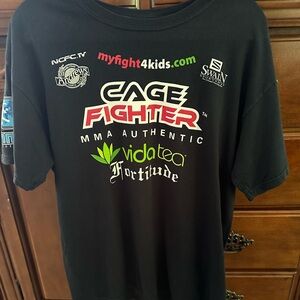 Men’s vintage MMA cage fighter t-shirt.